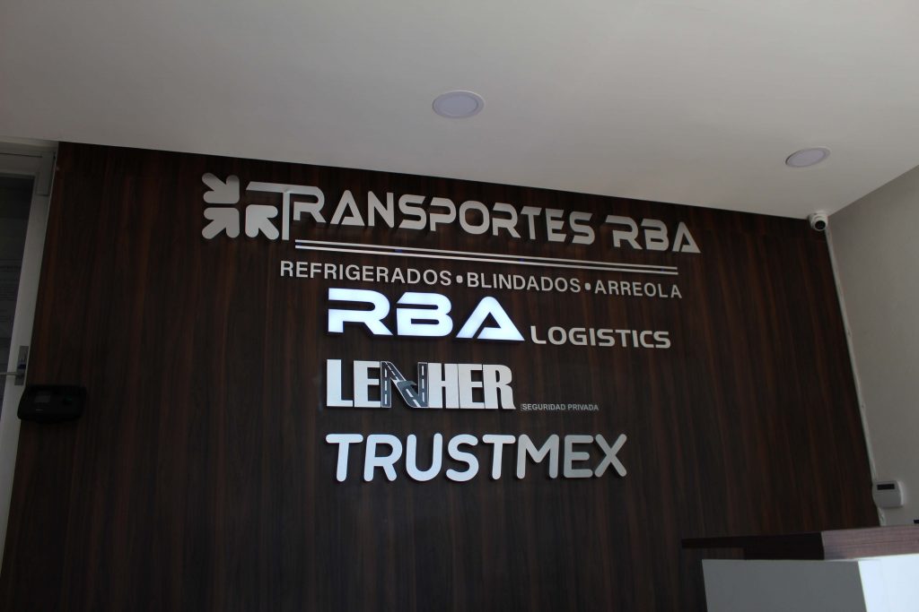 Servicio de transporte refrigerados, blindados y dgr